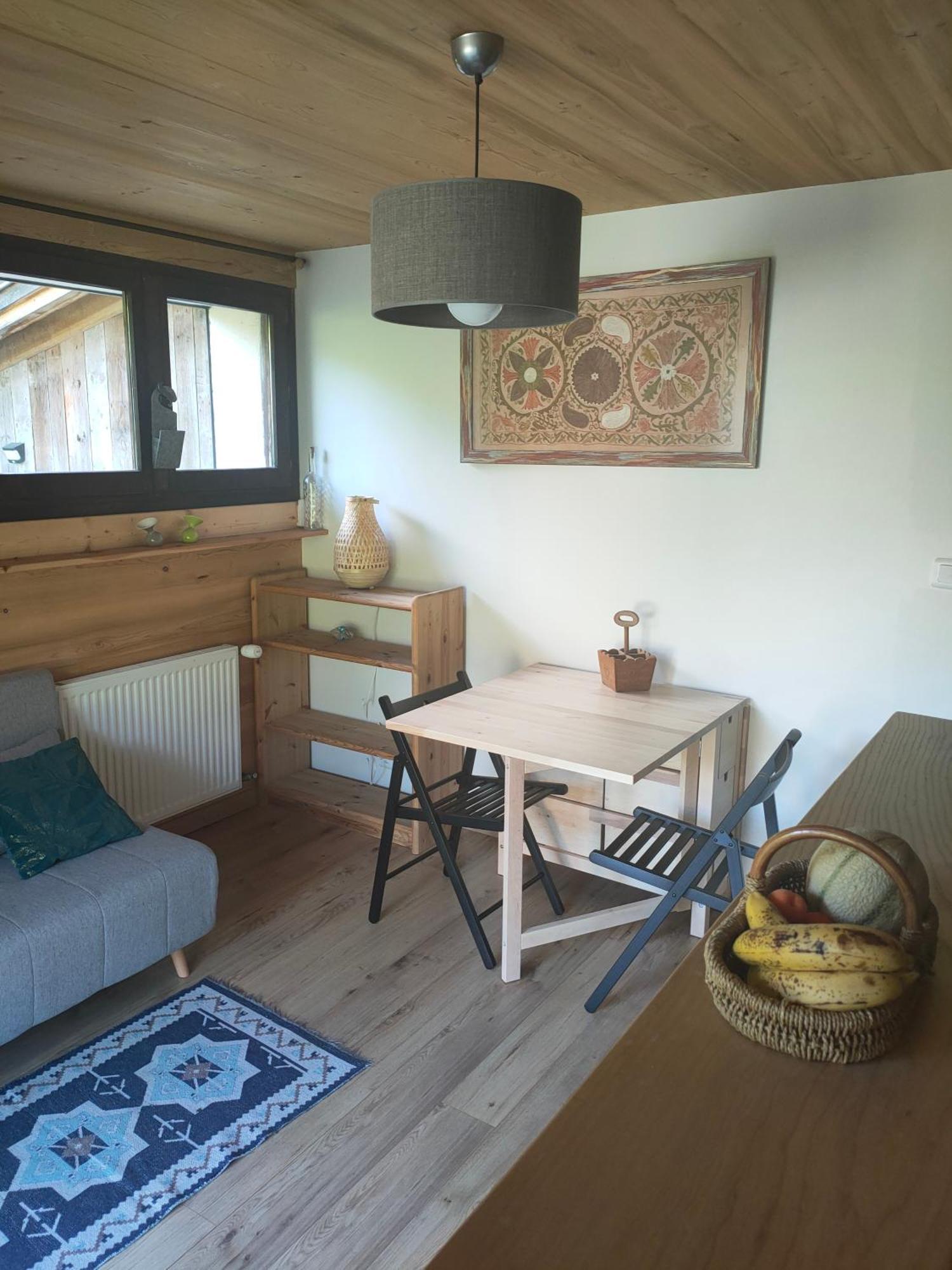 Beau Studio Dans La Vallee De Chamonix Les Trabets Exterior photo